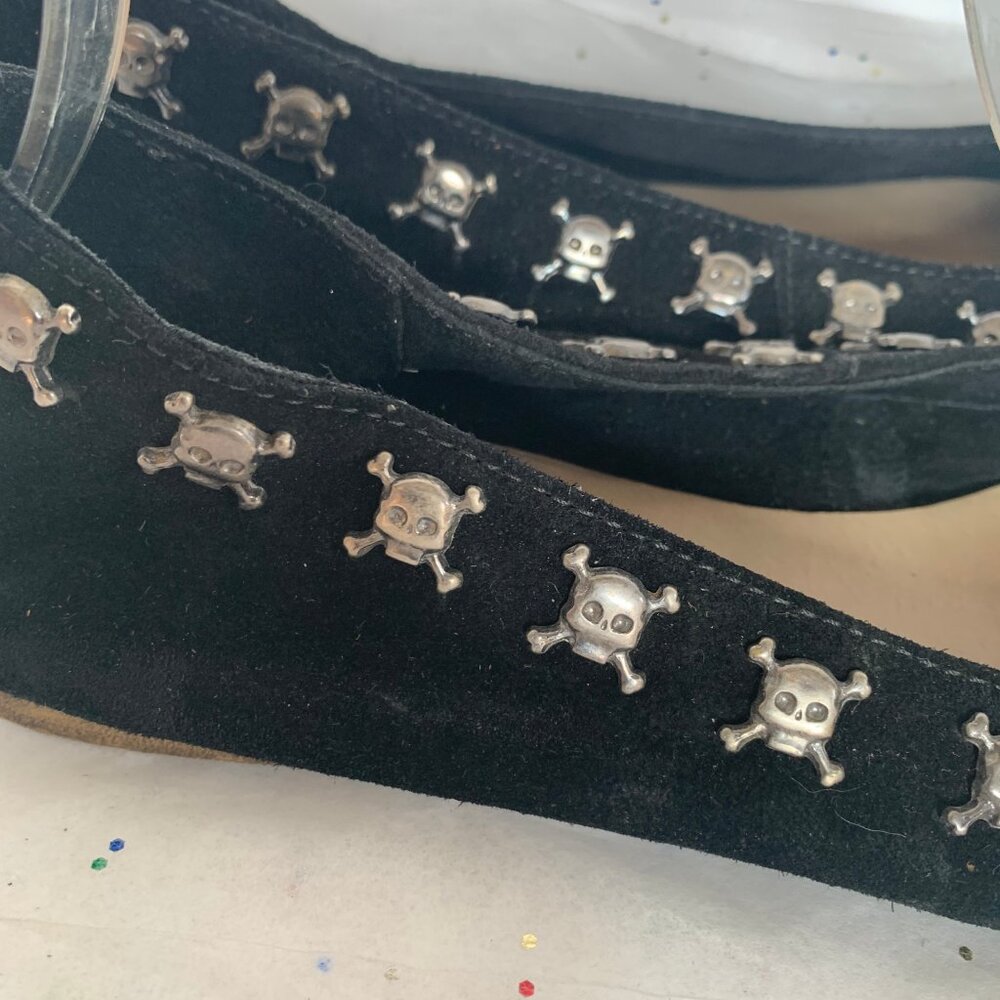 Ann Tuil Paris Black Suede Ballet Flats Metal Skull and Crossbones Rivet 39 Goth - Picture 5 of 15